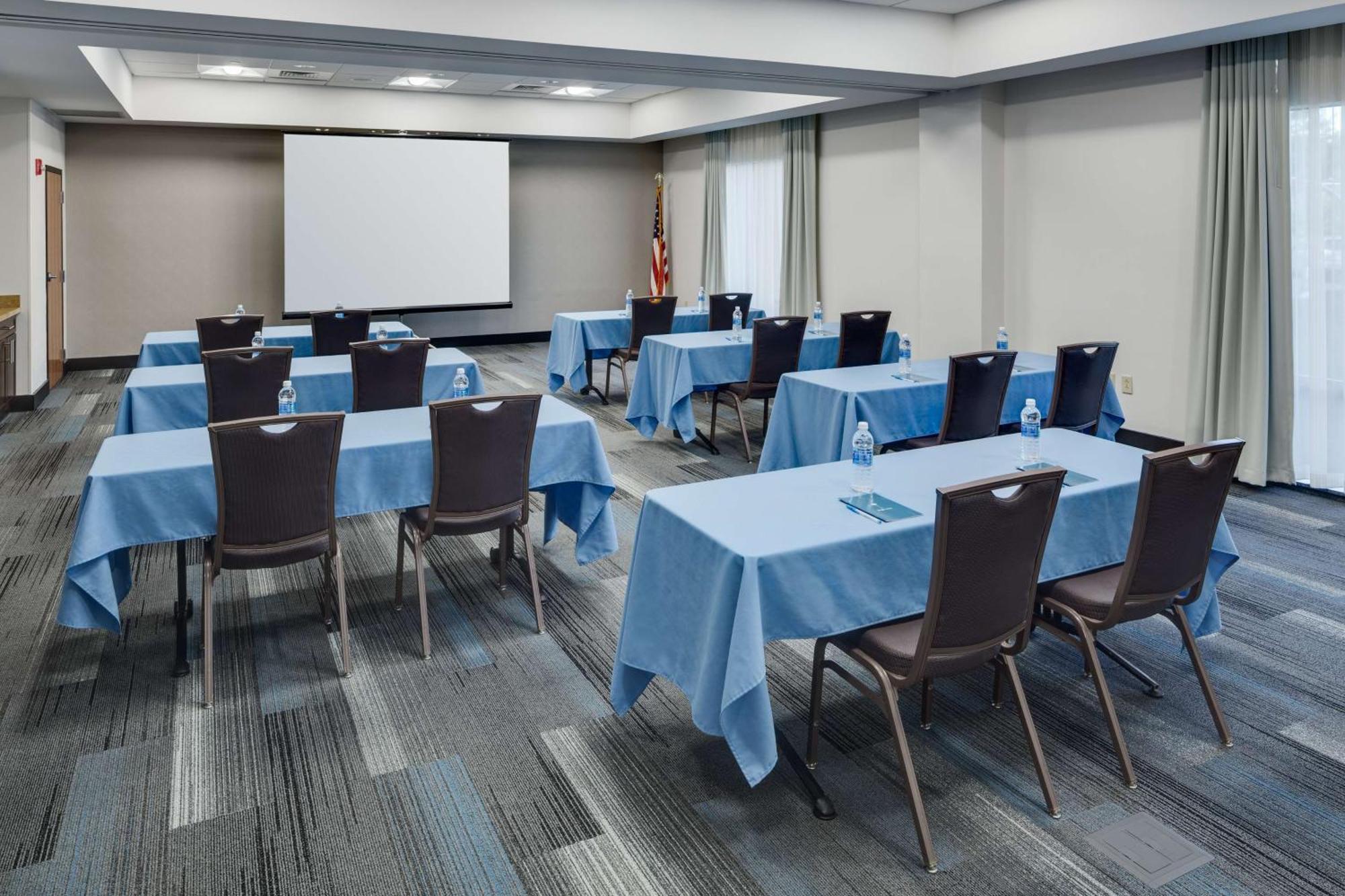Hyatt House Hartford North/Windsor Hotel Bagian luar foto